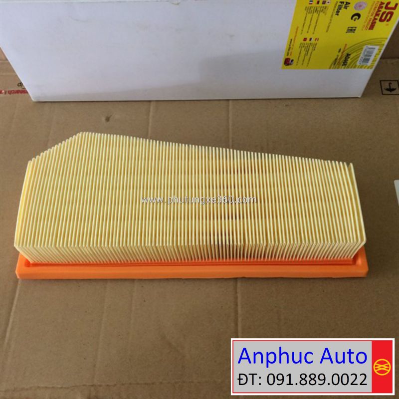 loc-gio-mercedes-c200-1-8l.jpg
